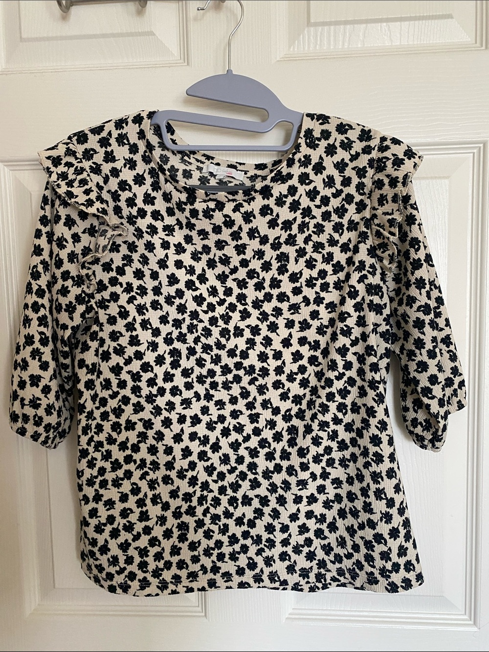 Cream & Black Floral Ruffle Sleeve Top